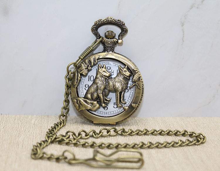 Kurt Tasarimi Kostekli Saat