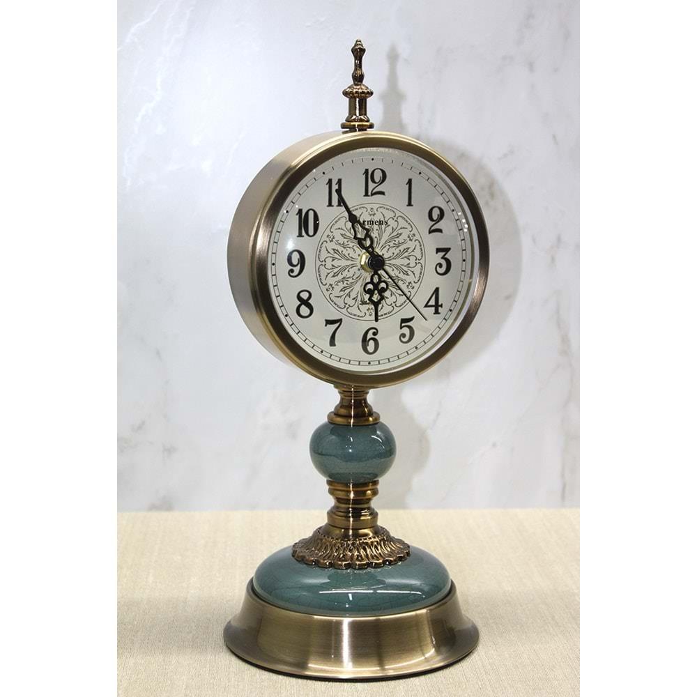 Metal Masa Ustu Saat