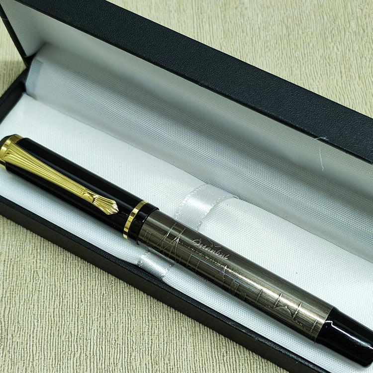 Istanbul Temali Tukenmez Kalem