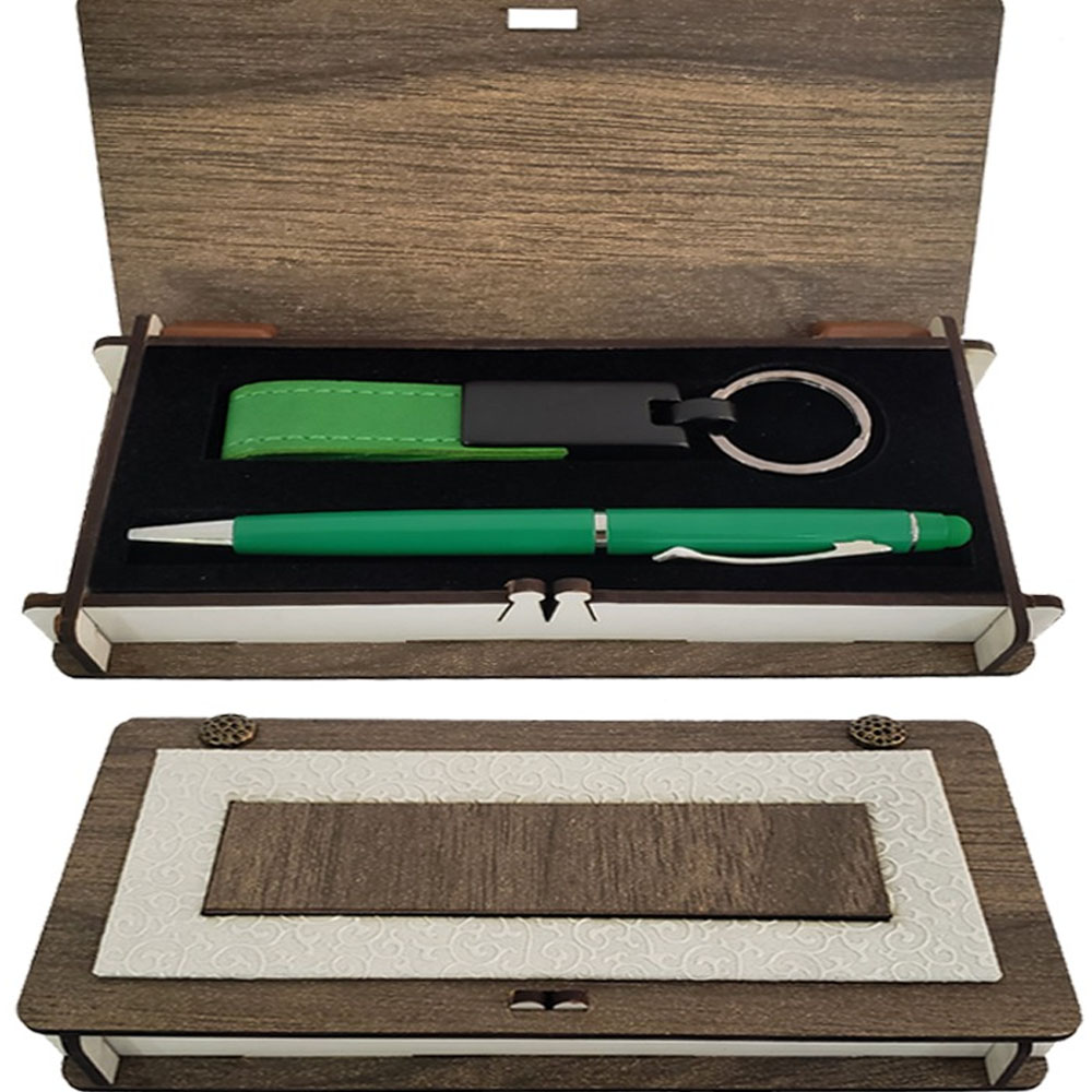 Ahsap Kutulu Yesil Anahtarlik ve Kalem Set