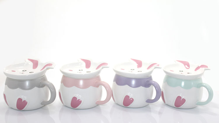 Tavsan Tasarimli Porselen Kupa Bardak