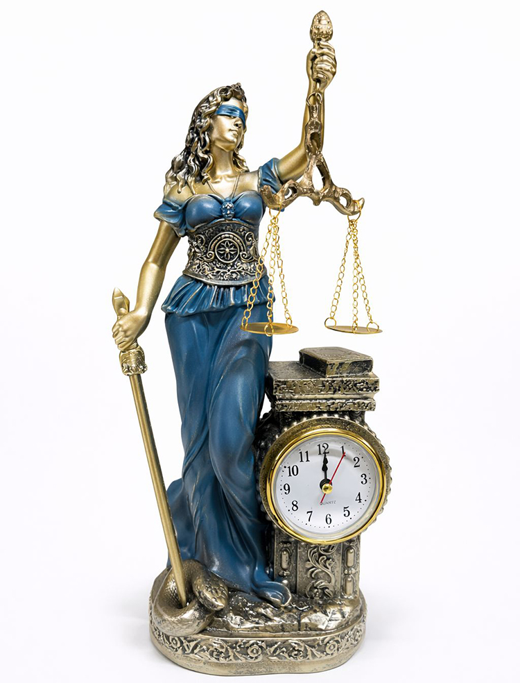 Polyester Saatli Adalet Figuru