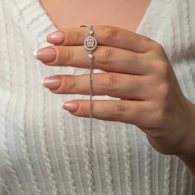 Gumus Oval Baget Tasli Kadin Bileklik