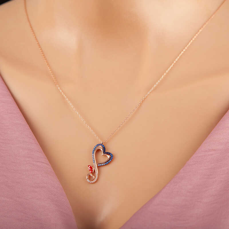 Gumus Rose Kalpli Kelebek Kadin Kolye