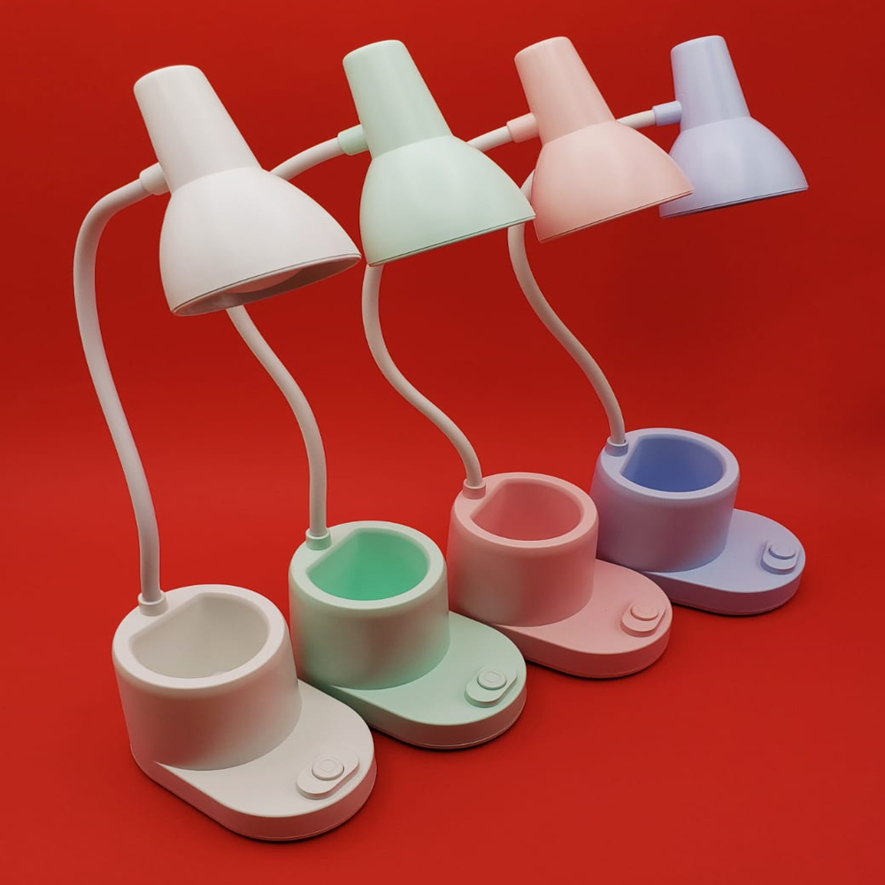 Kalemlikli Masa Lambasi