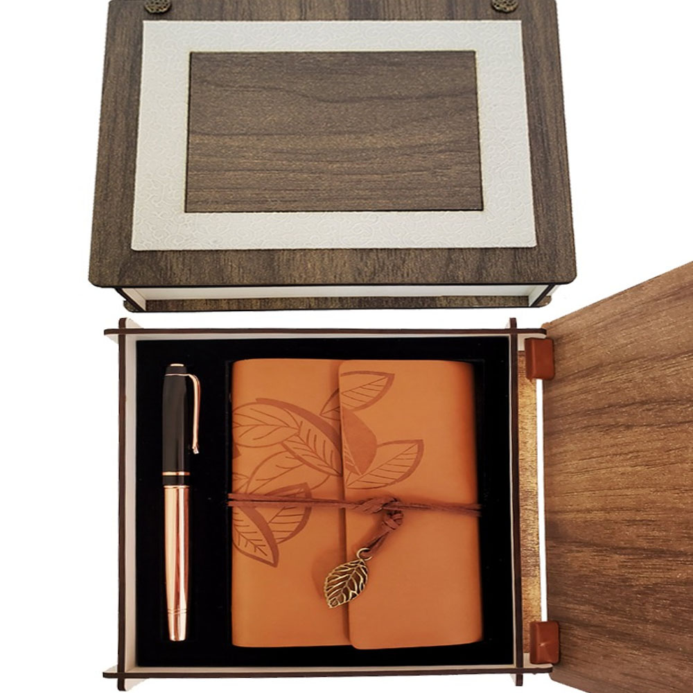 Ozel Ahsap Kutulu Taba Deri Defter ve Bakir Roller Kalem Set