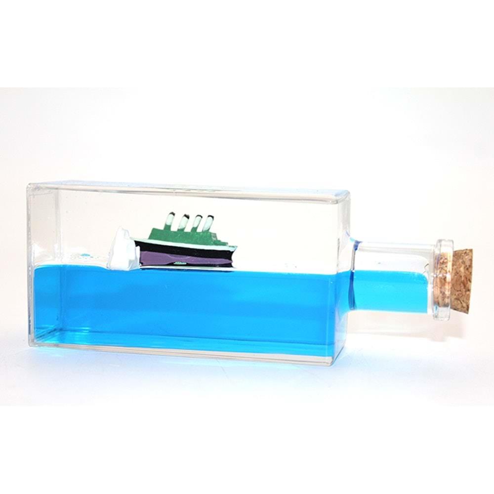 Sise Icinde Batmayan Gemi