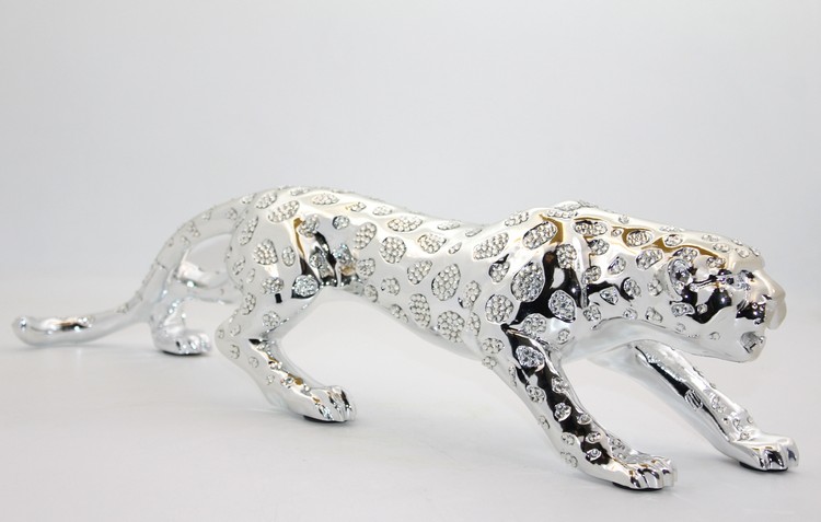 Polyester Kaplan Figuru