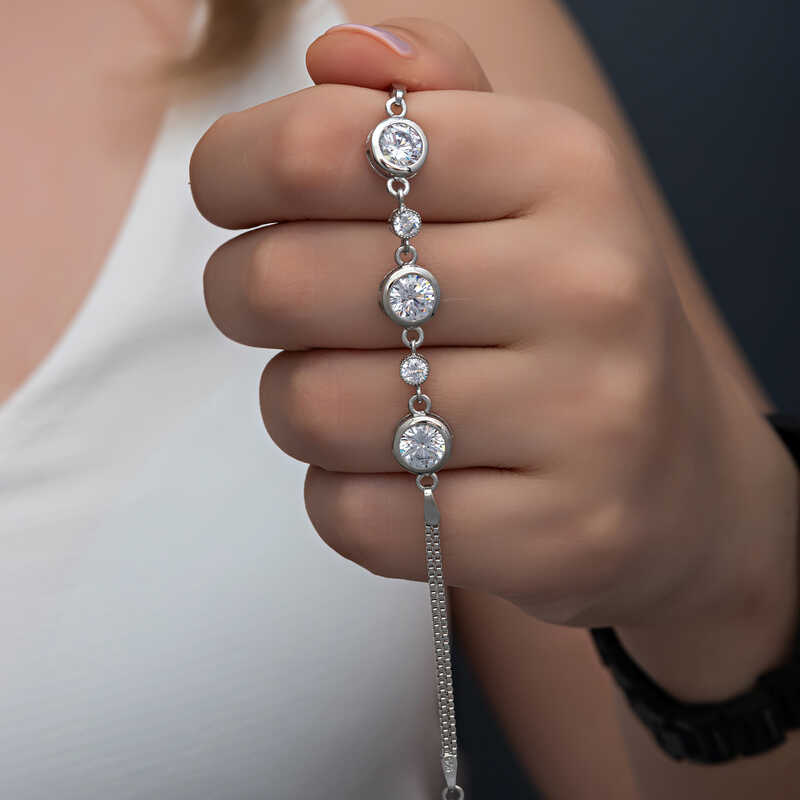 925 Ayar Gumus Yuvarlak Tasli Kadin Bileklik