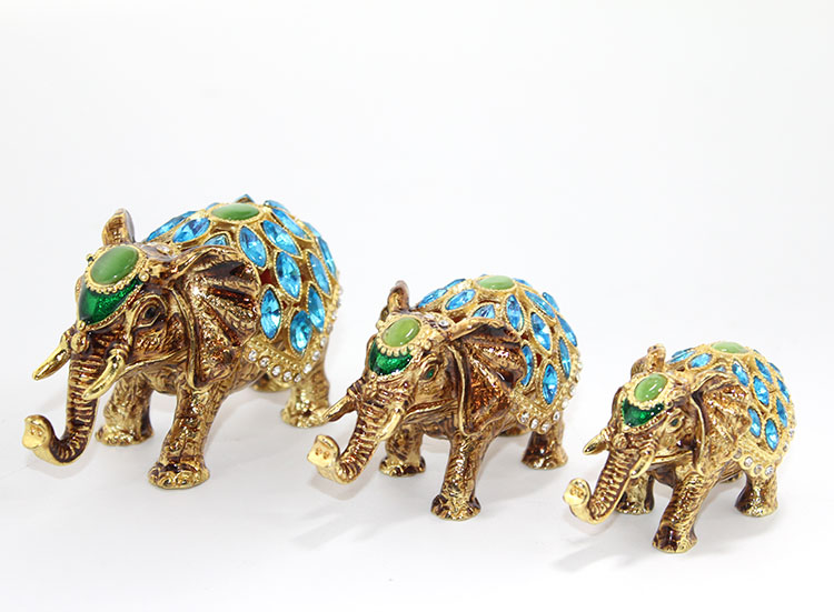 Tasli 3'Lu Fil Figuru