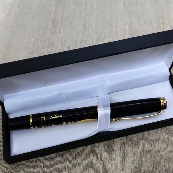 Istanbul Temali Tukenmez Kalem